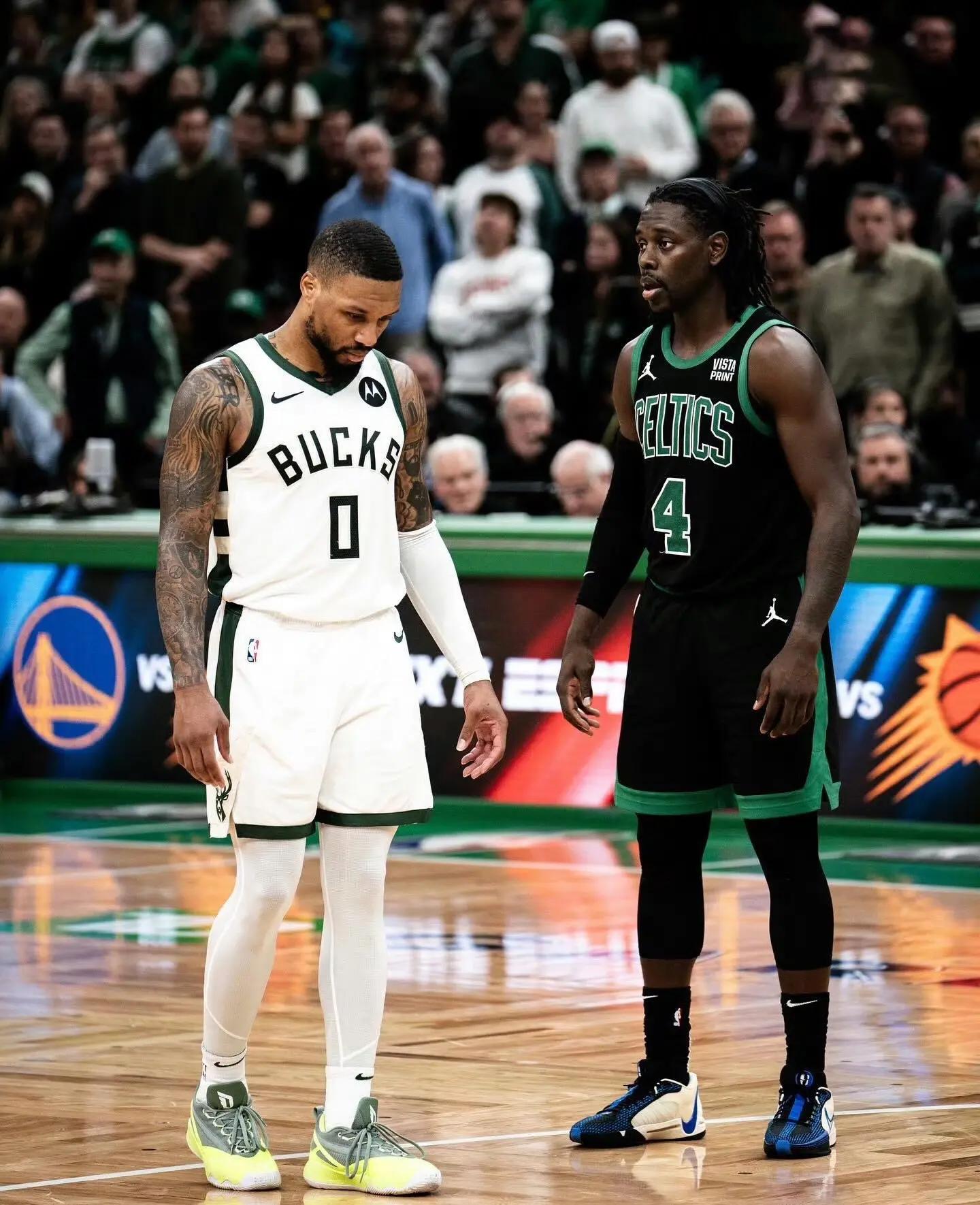 字母哥重返赛场，持续失利首场状态出色，篮网观众沸腾！