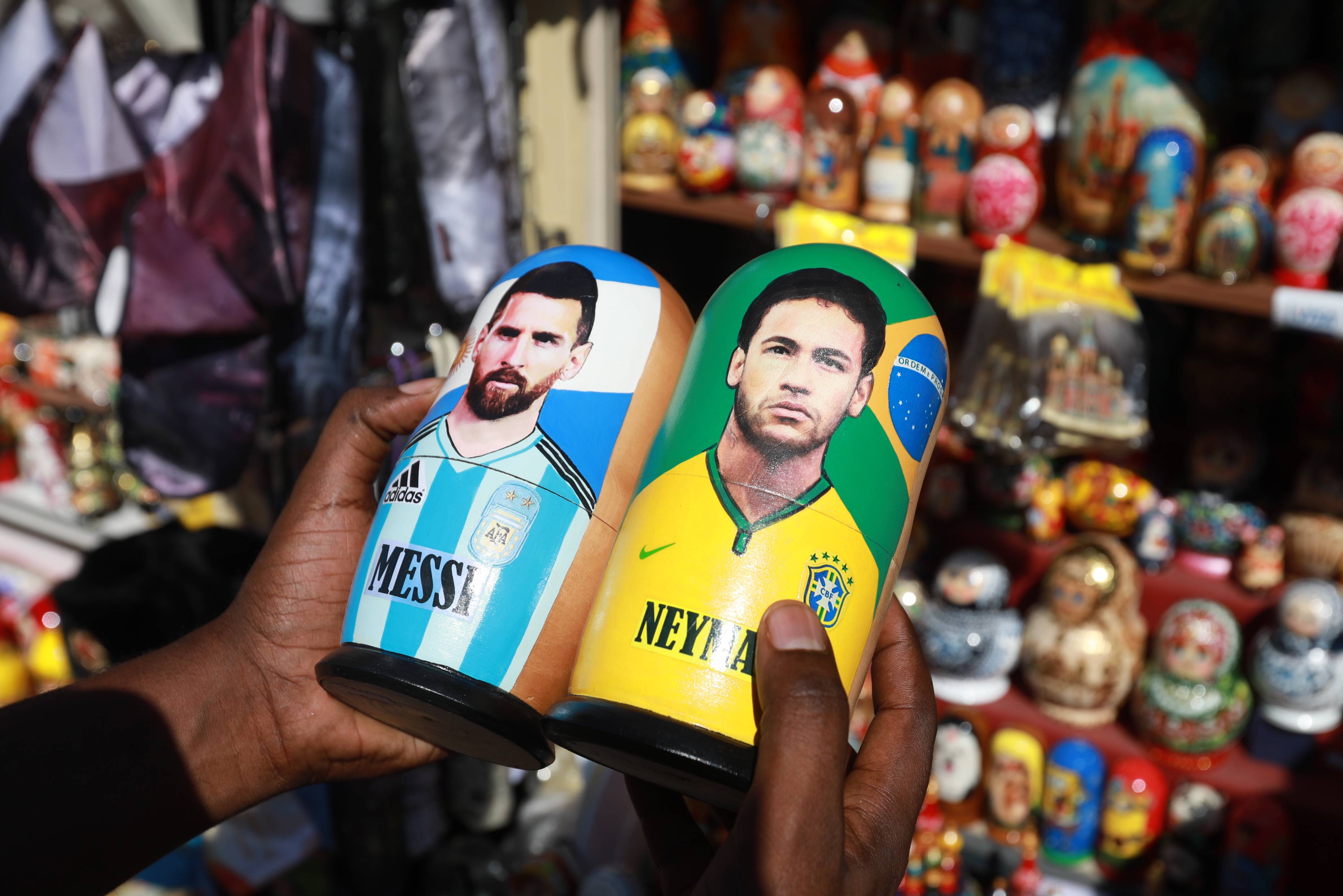 关于内马尔焦点对战，穆古鲁扎与30激战塞尔维亚队分钟，比赛规则变更胜负难料！的信息